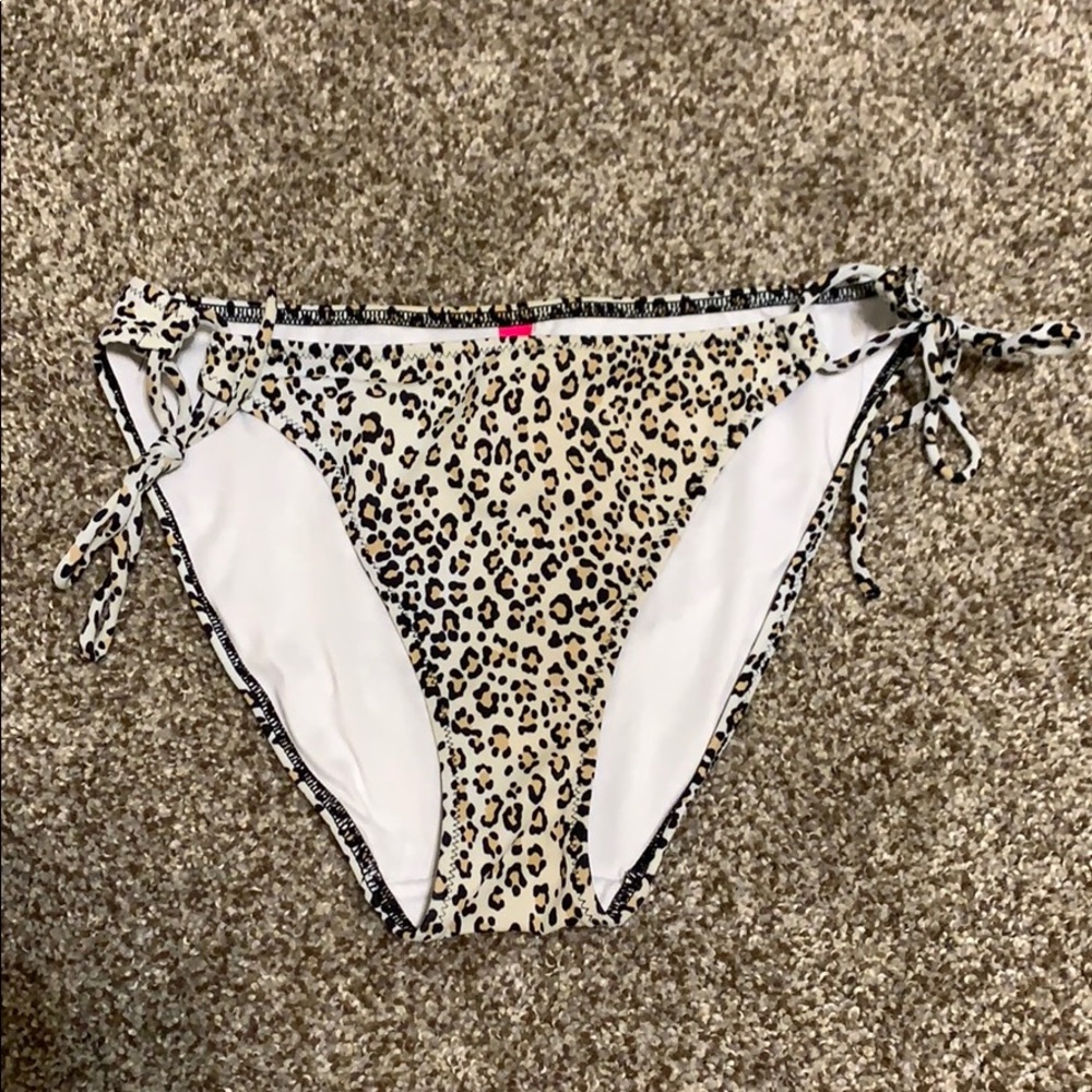 Bikini bottoms